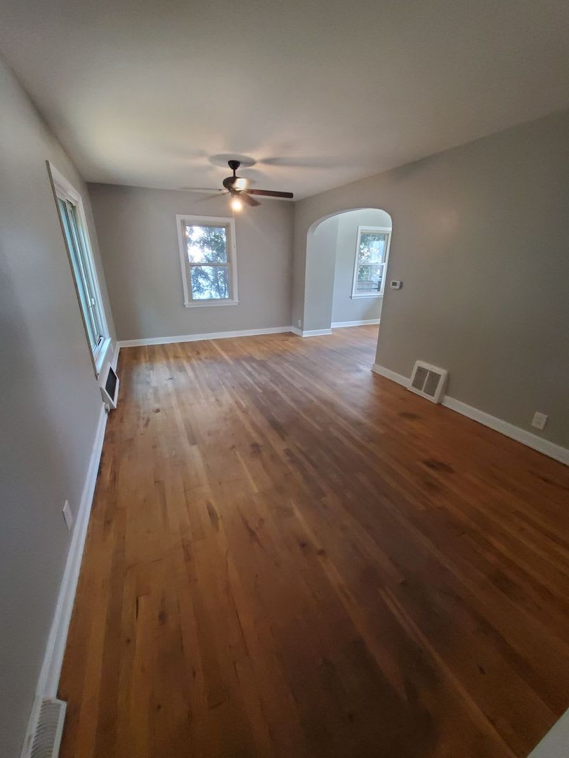 2 Bedroom 1.5 Bath single family – photo 4