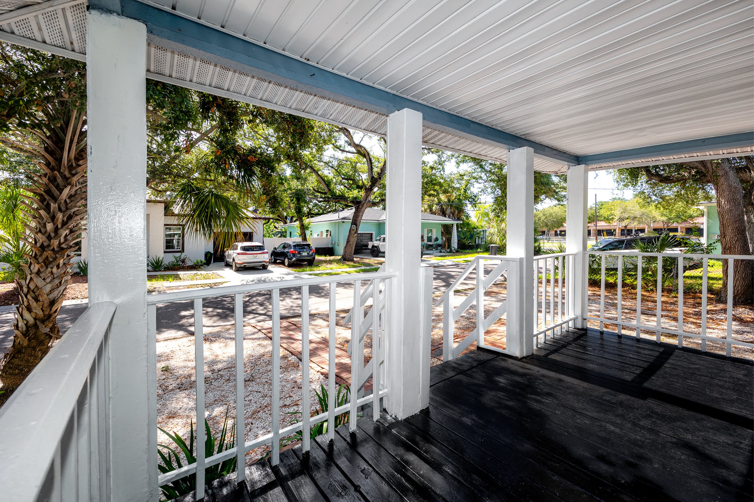 1763 Preston Street South – photo 3