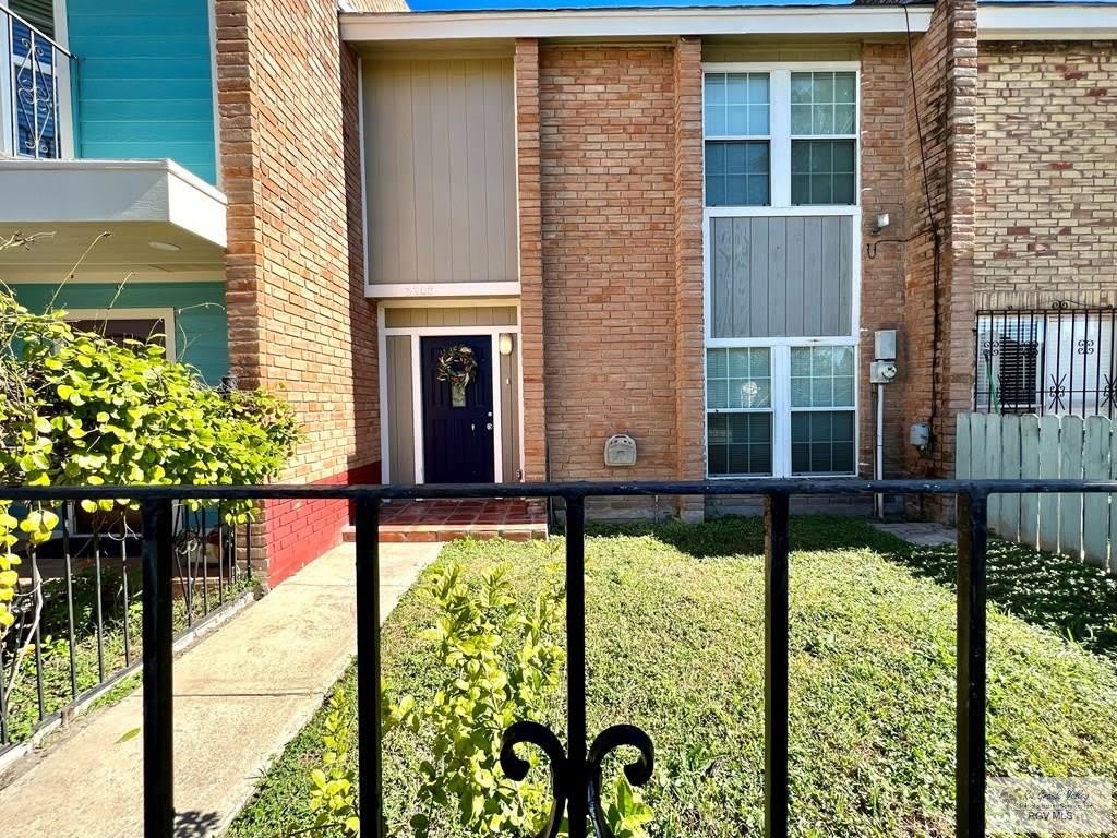 3908 LAS PALMAS CIR. – photo 3