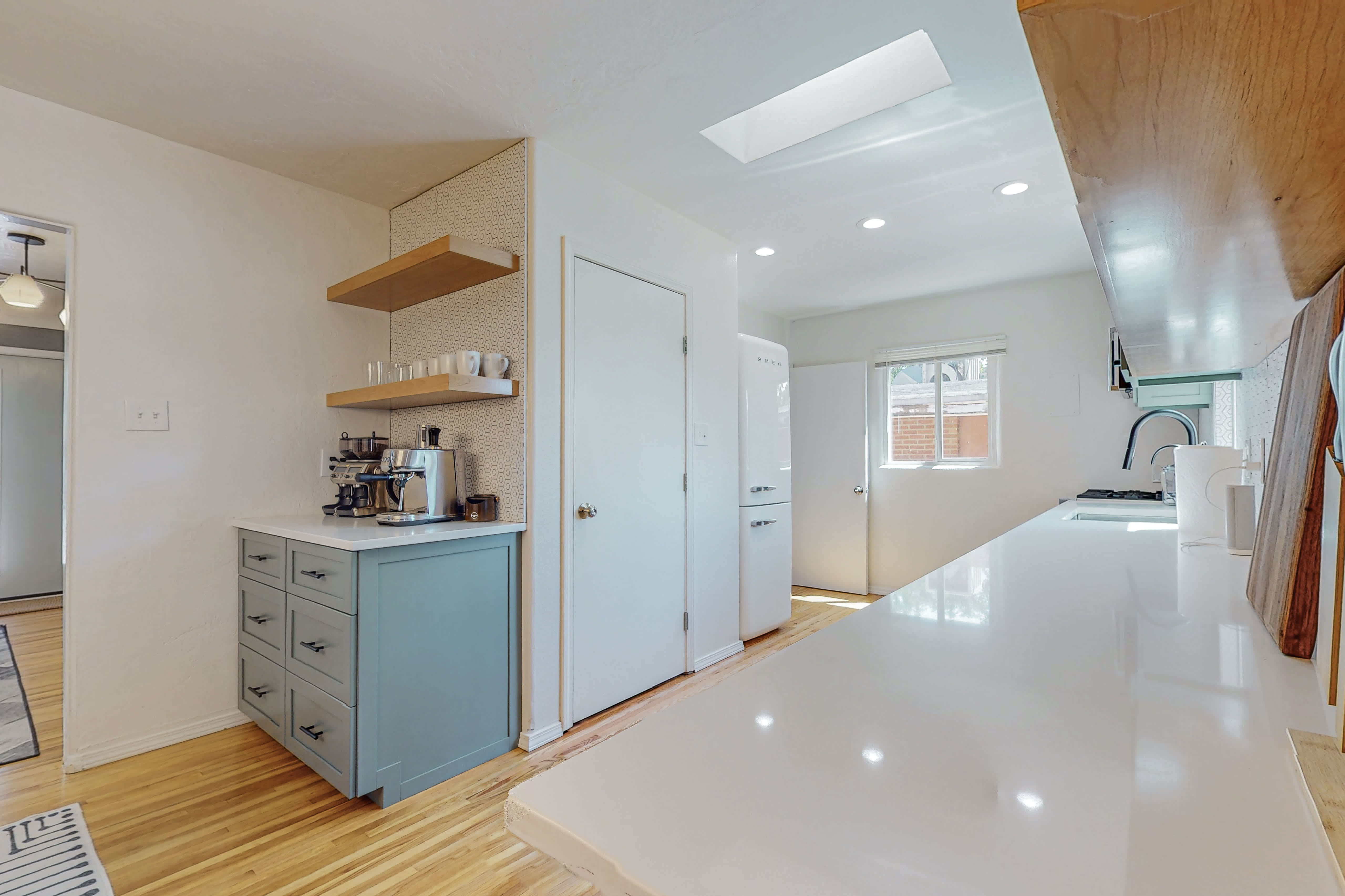 837 Adams St NE – photo 4