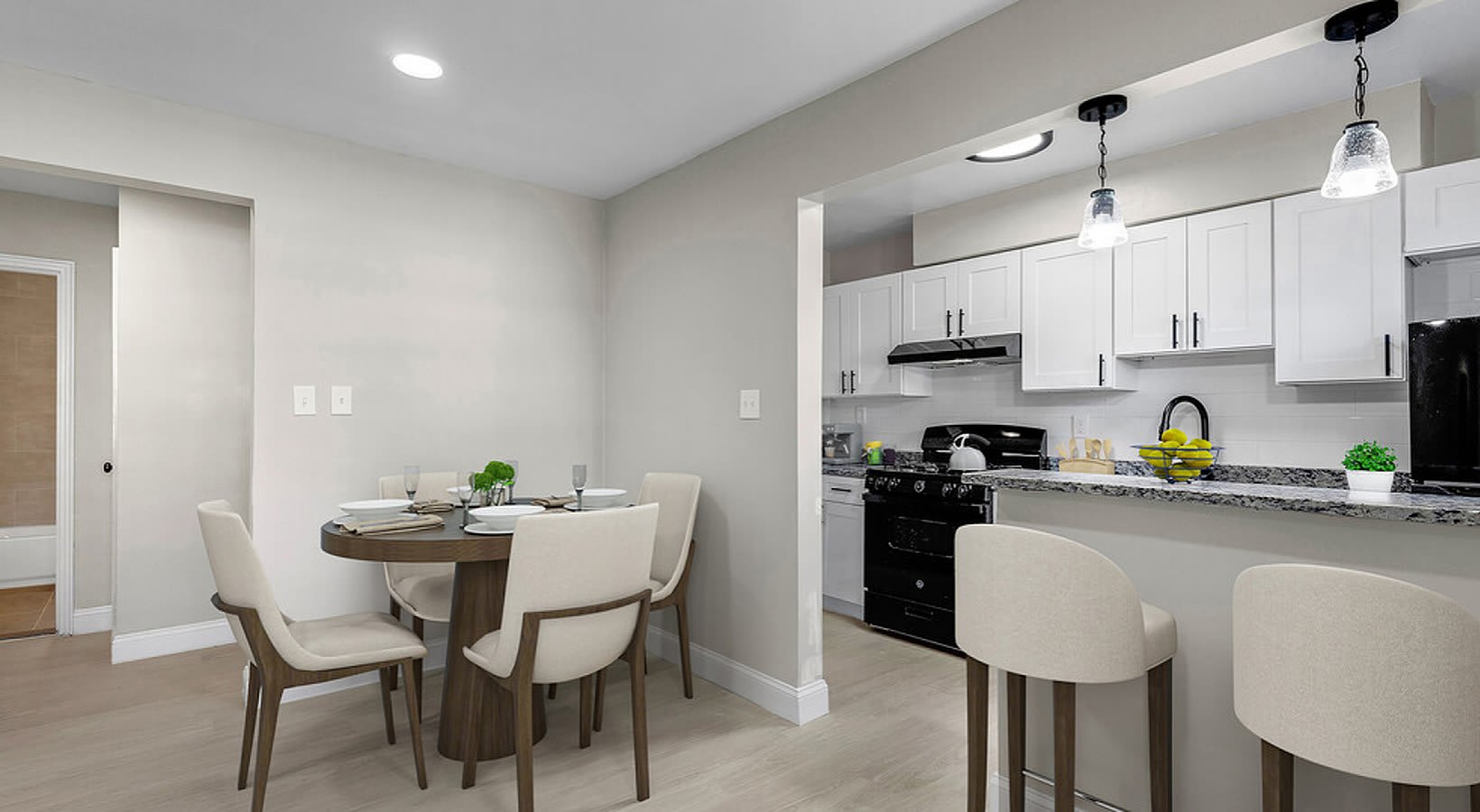 Laurel Court Apartments – photo 4