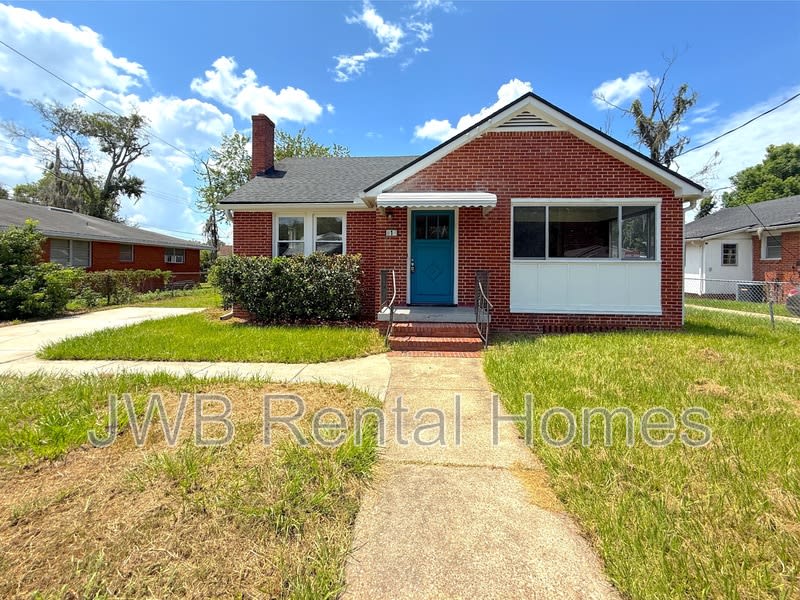 814 St Clair St – photo 1