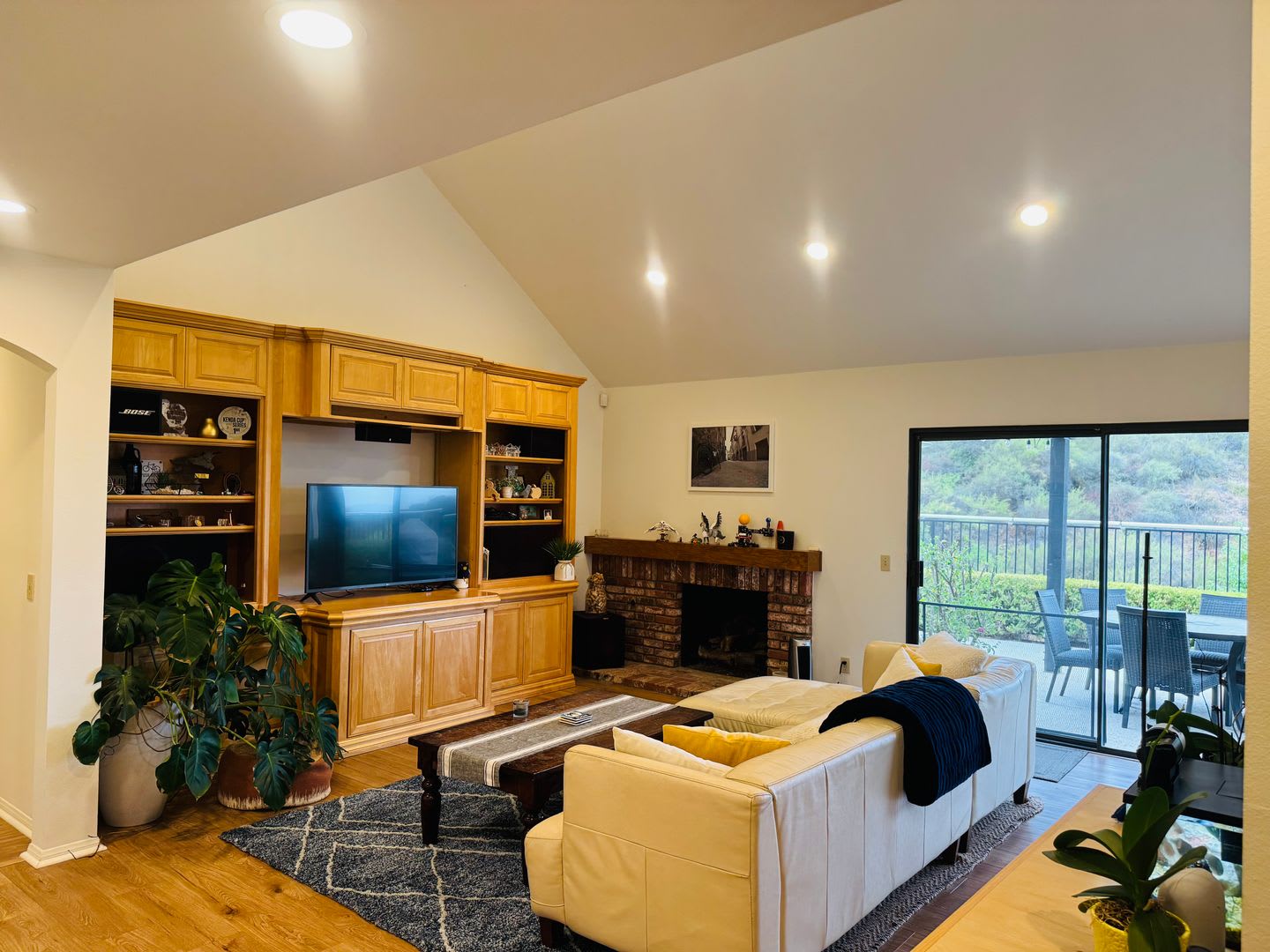 Thousand Oaks Gem: Tudor Traditional Style Home with Scenic Views – photo 5