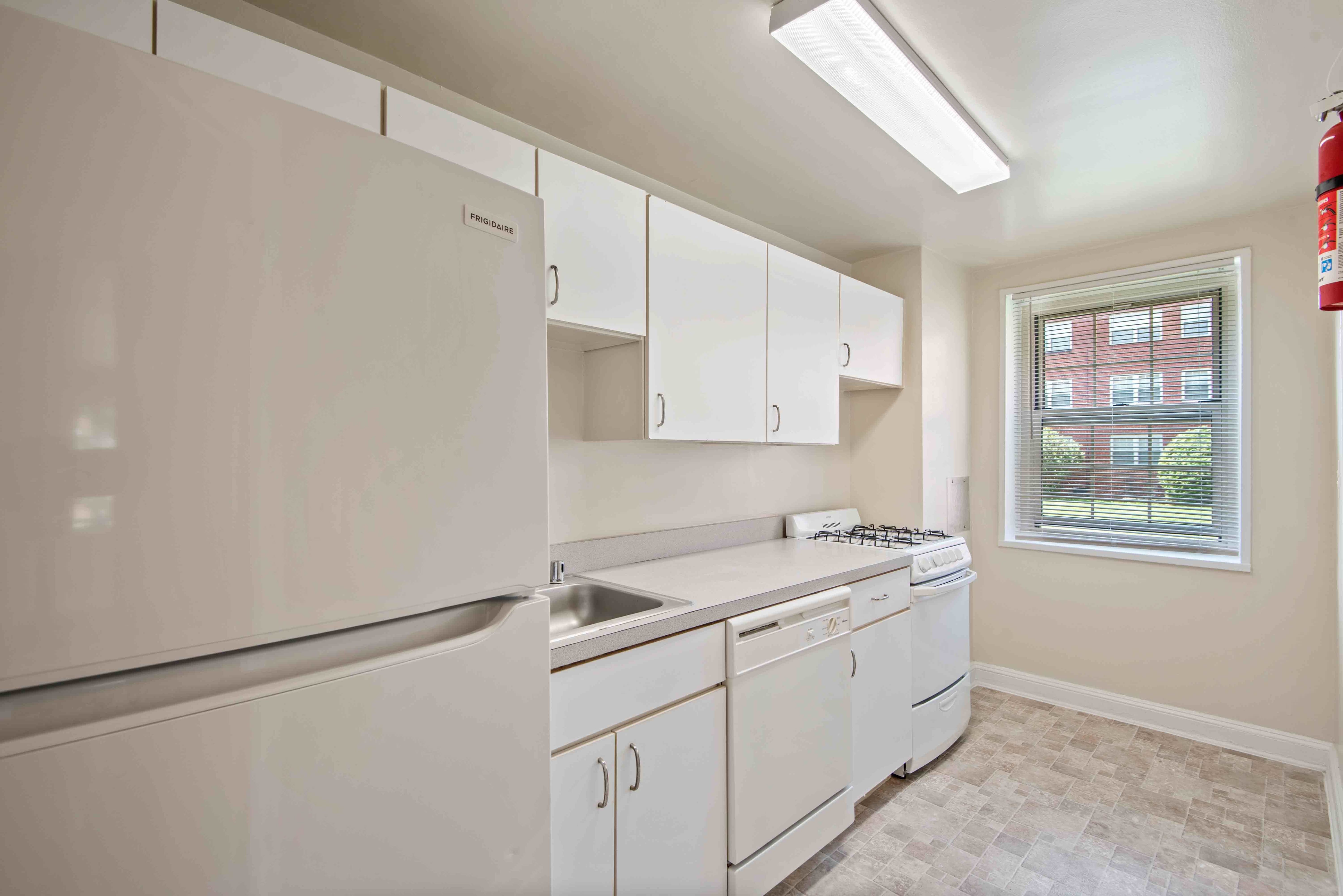 Samester Apartments – photo 1
