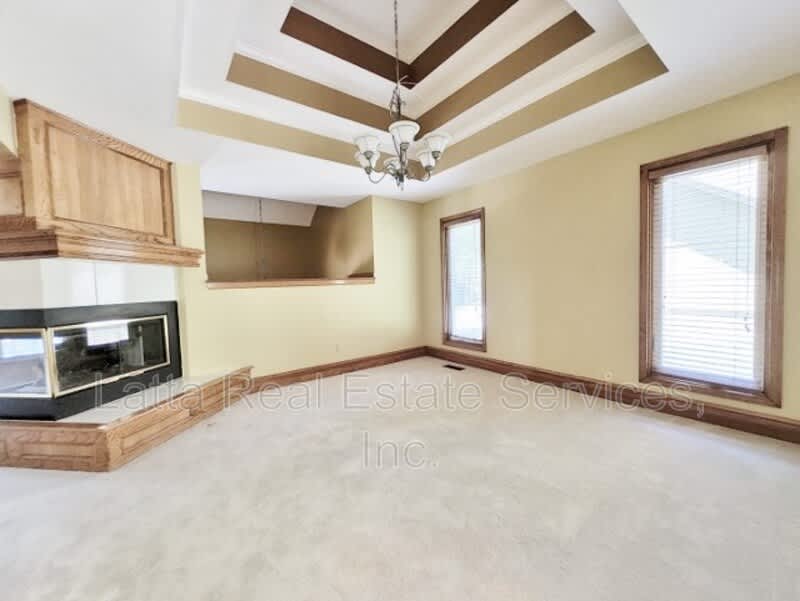 321 NE Landings Dr – photo 5