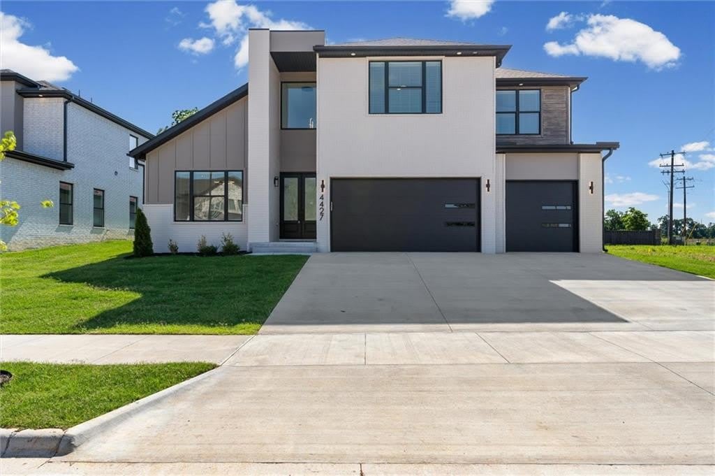 4427 88Th Street – photo 1