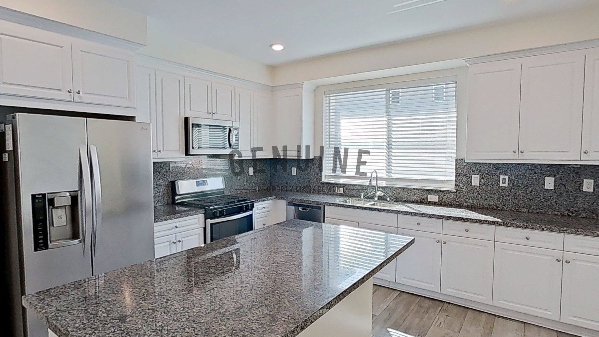 Coming Soon: Beautiful Tri-Level 3Bd 2.5Ba Townhome in Irvine – photo 1