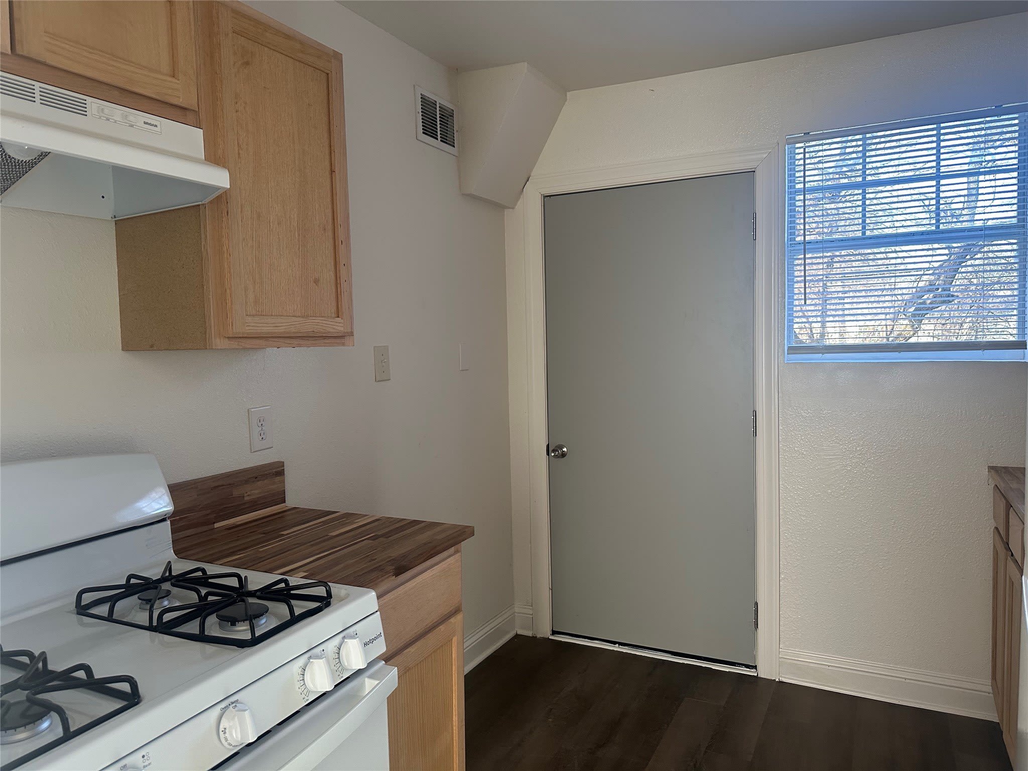 1217 Estelle Street – photo 5