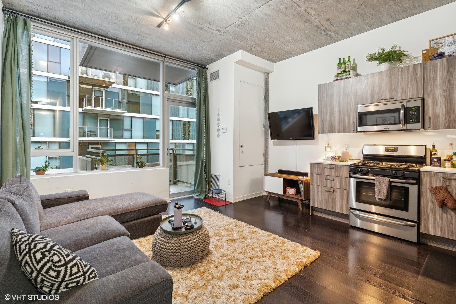 1345 S Wabash Avenue – photo 3