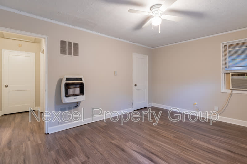 3328 Douglass Avenue – photo 4