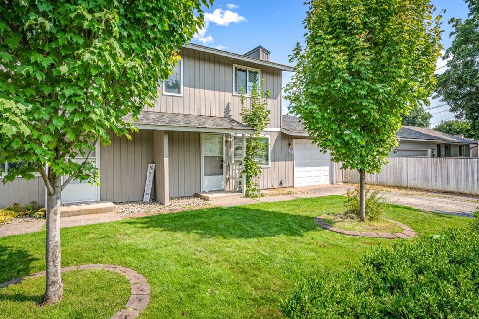 2 Bed 1 5 Bath Central Cda Townhome – photo 2