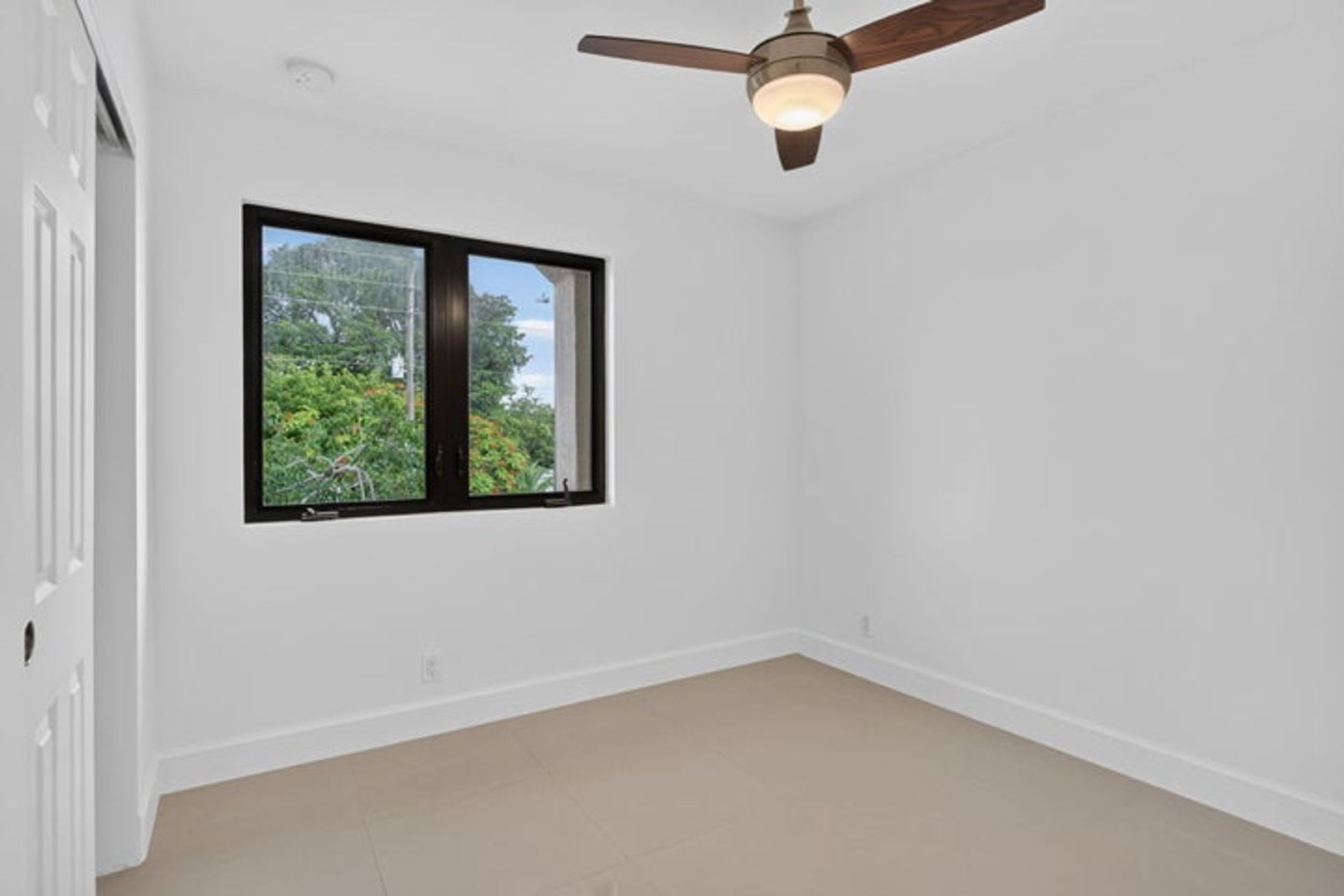 444 NW 41ST Street, Oakland Park, FL 33309 – photo 4