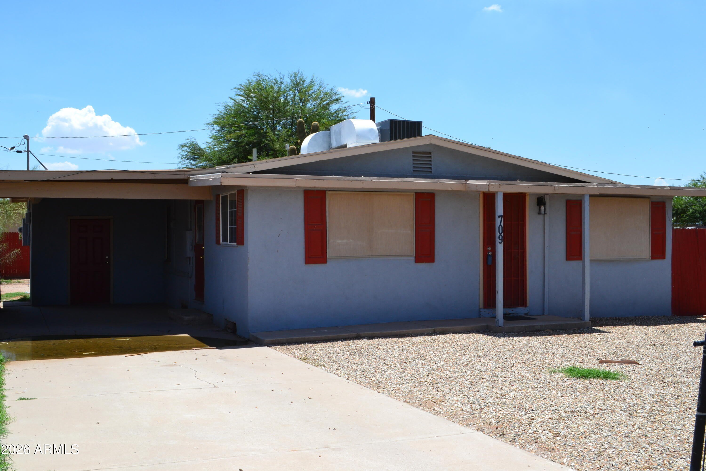 711 E 4th Street – photo 1