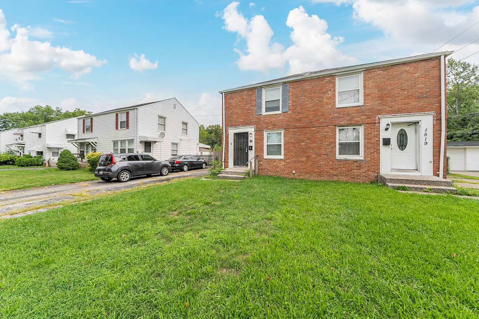 Beautifully Renovated Home in a Prime Location – photo 3