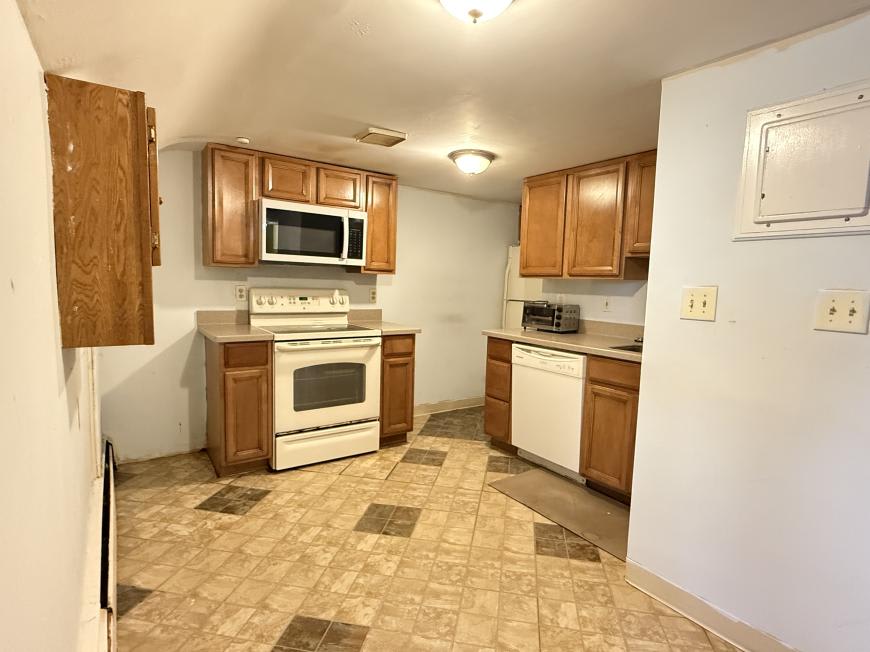 100 Lanark Rd. – photo 1