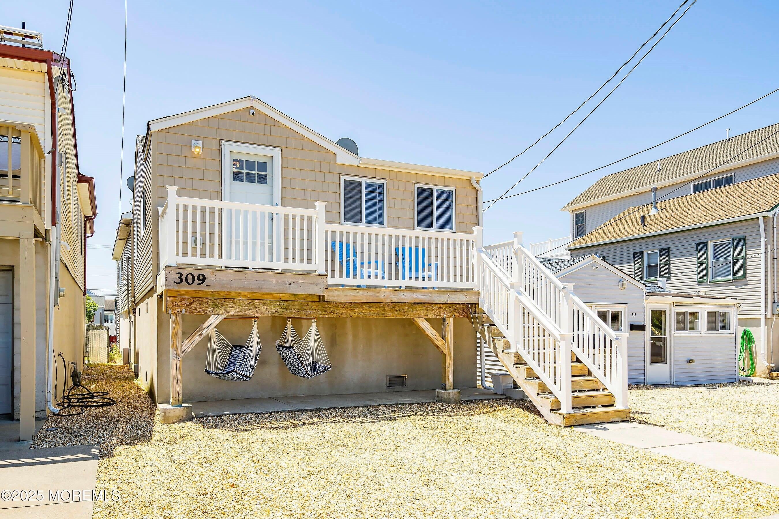 309 Hiering Avenue – photo 1