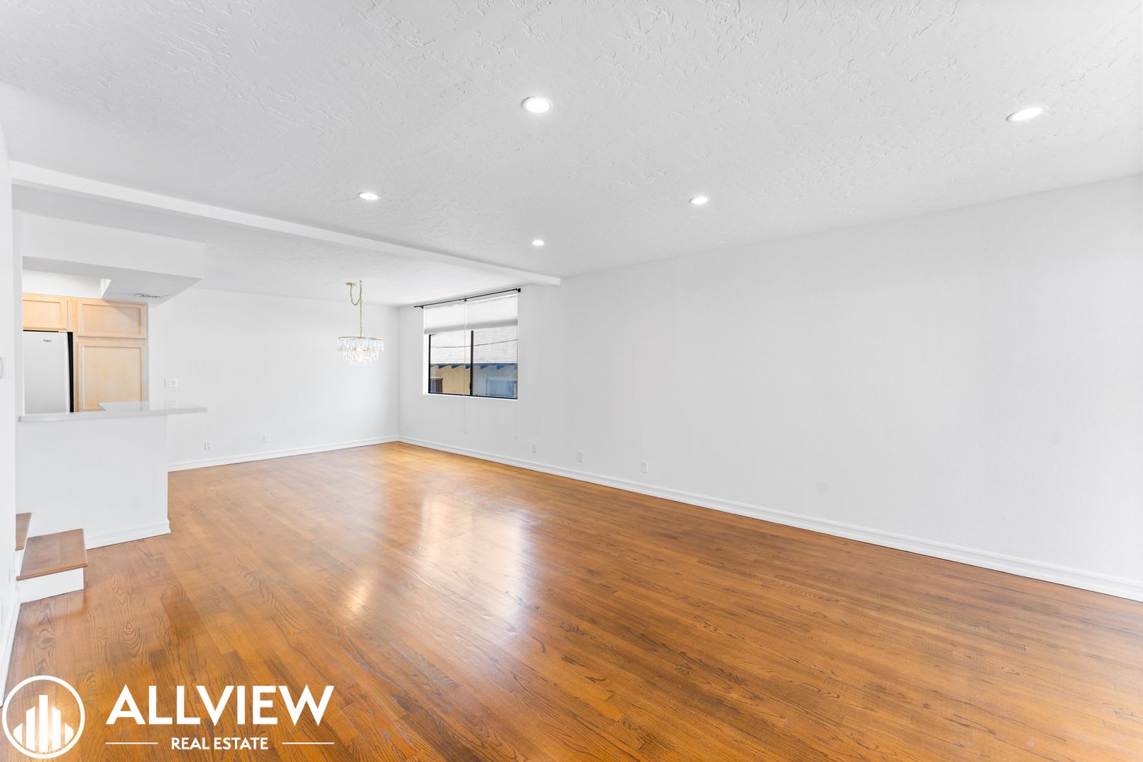 Coastal Townhouse in the Heart of Santa Monica! – photo 4