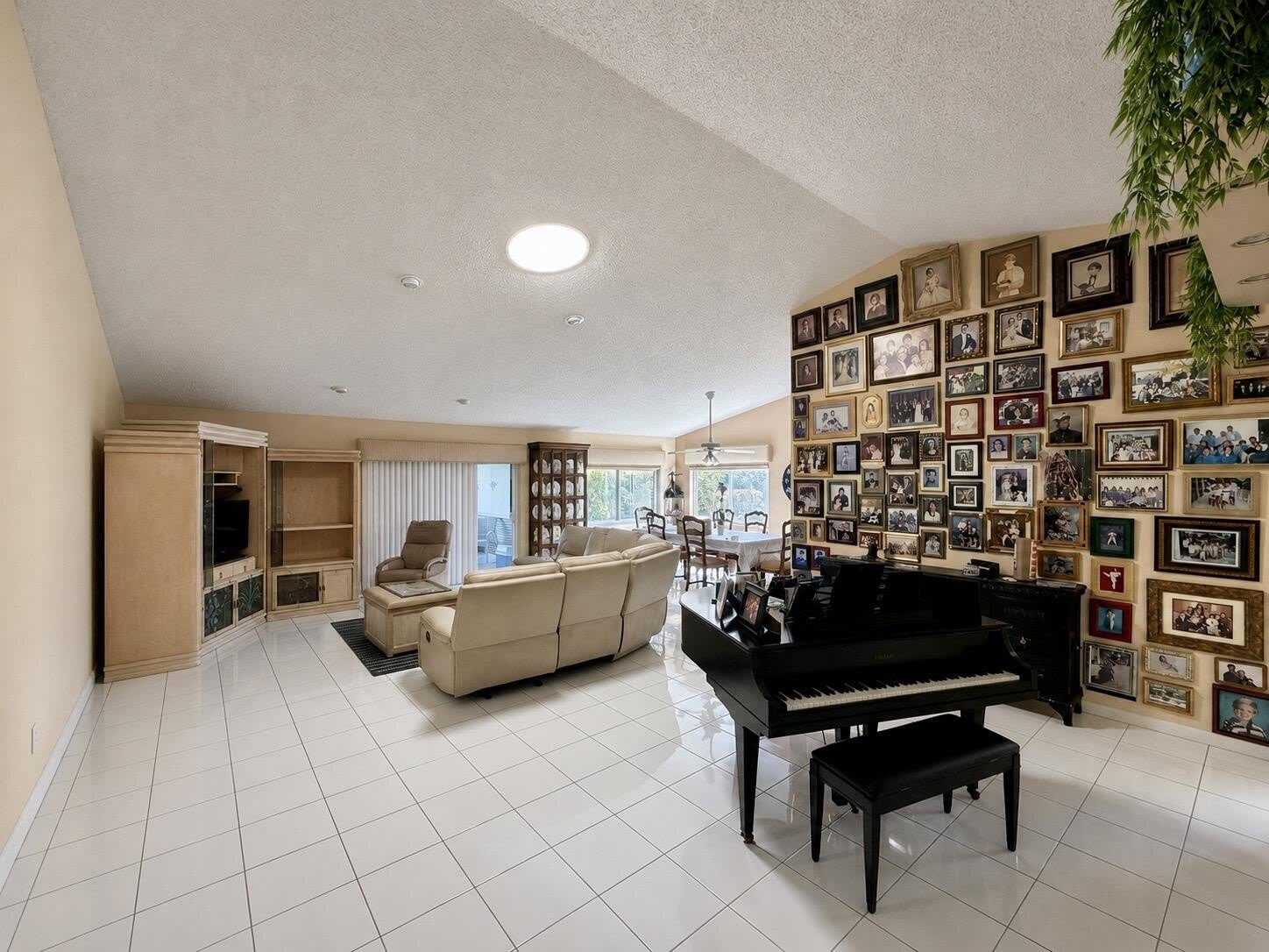 7758 CLOVERFIELD Circle – photo 5