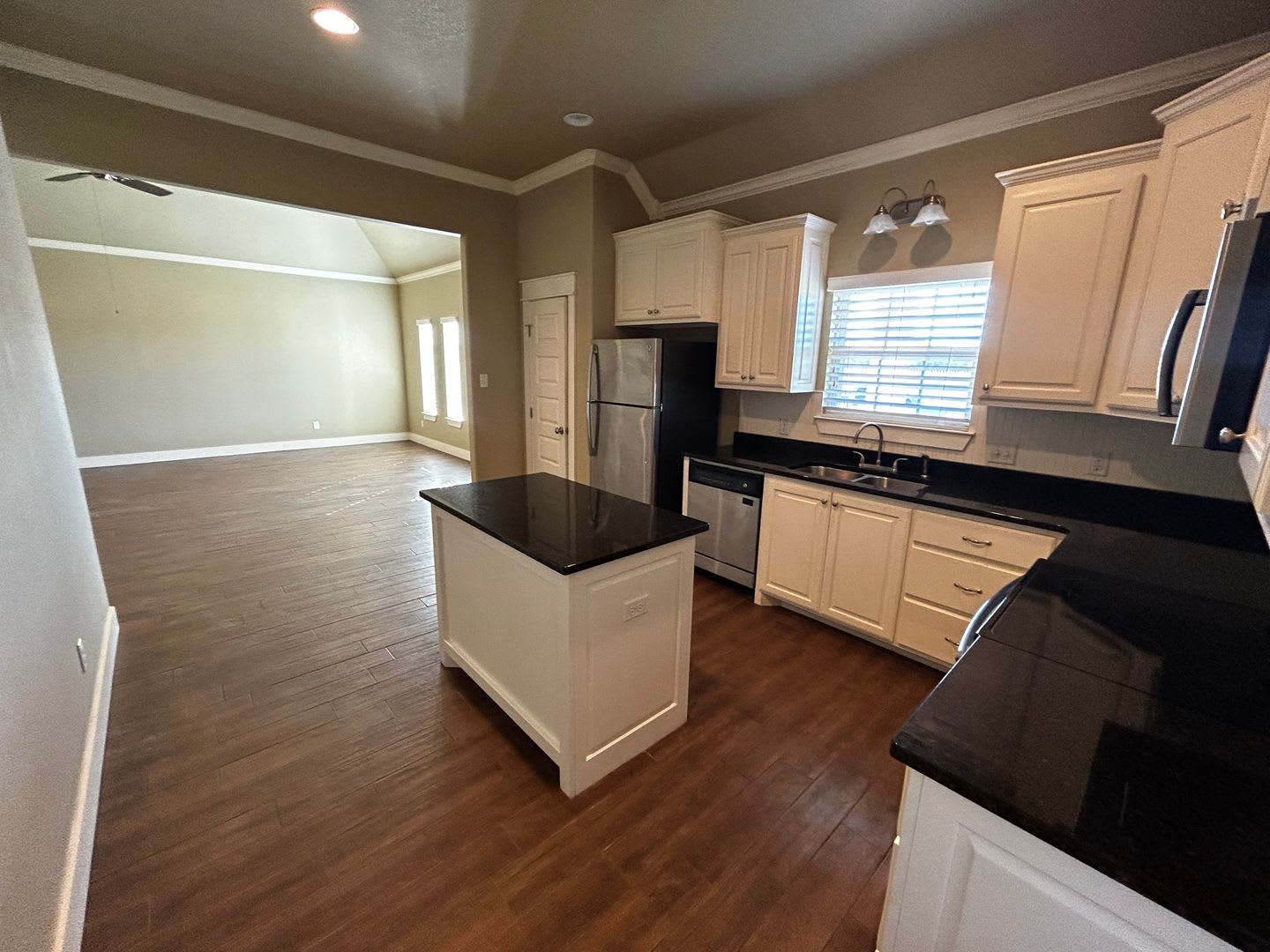 Beautiful three bedroom three-bathroom Napa home – photo 5