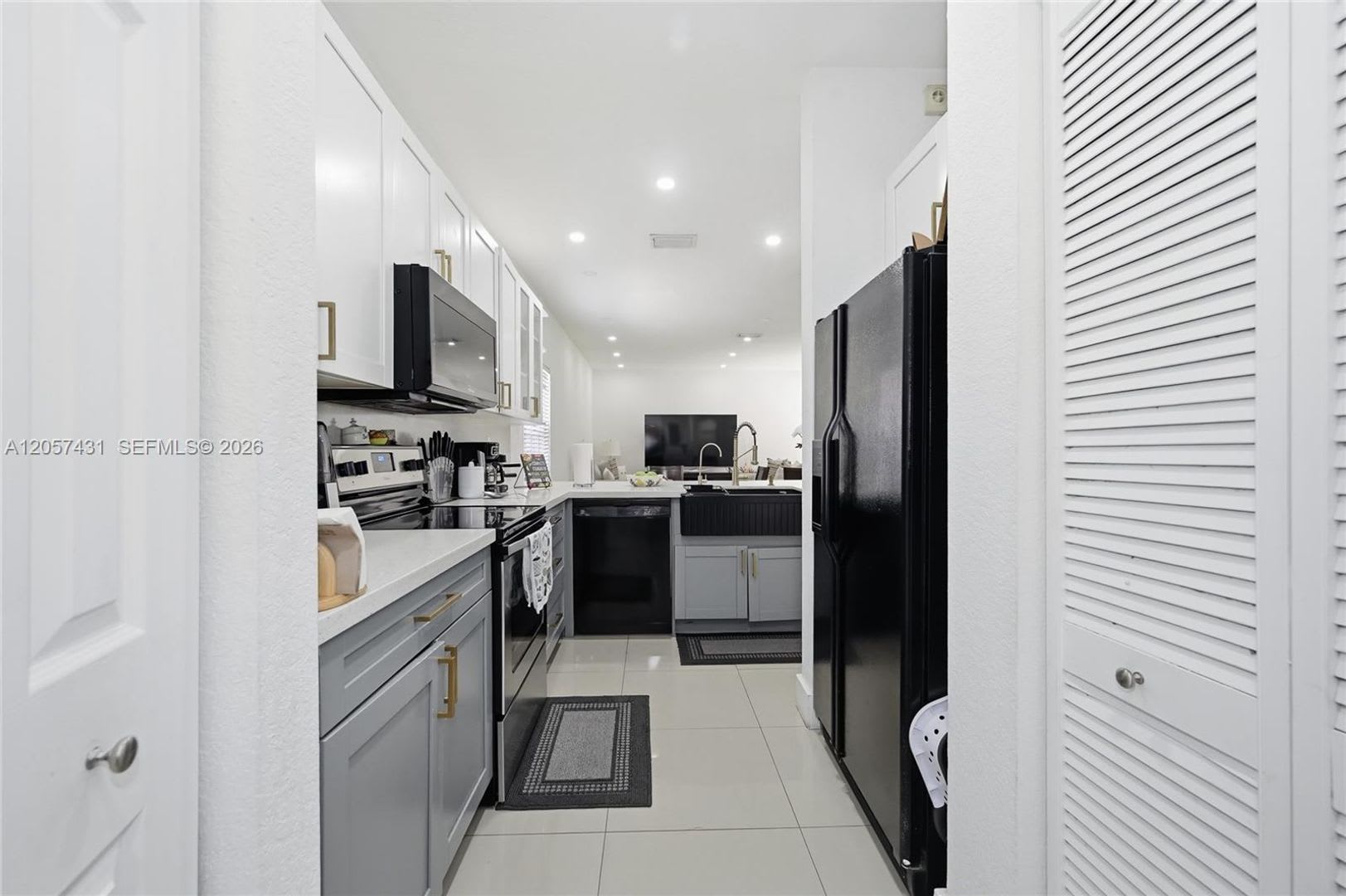 14030 SW 49th Street 10, Miramar, FL 33027 – photo 1