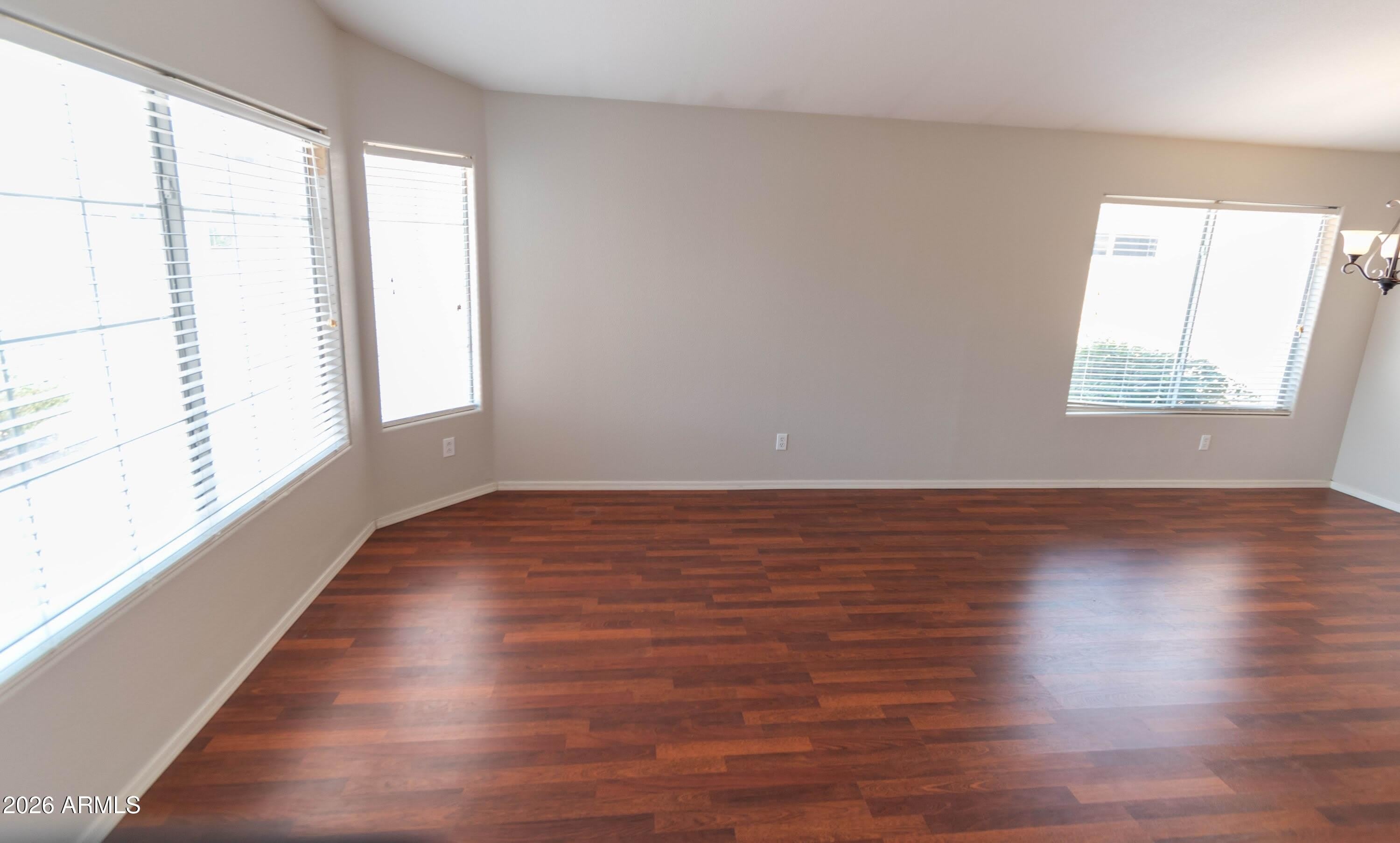 449 N WINDSOR – photo 5