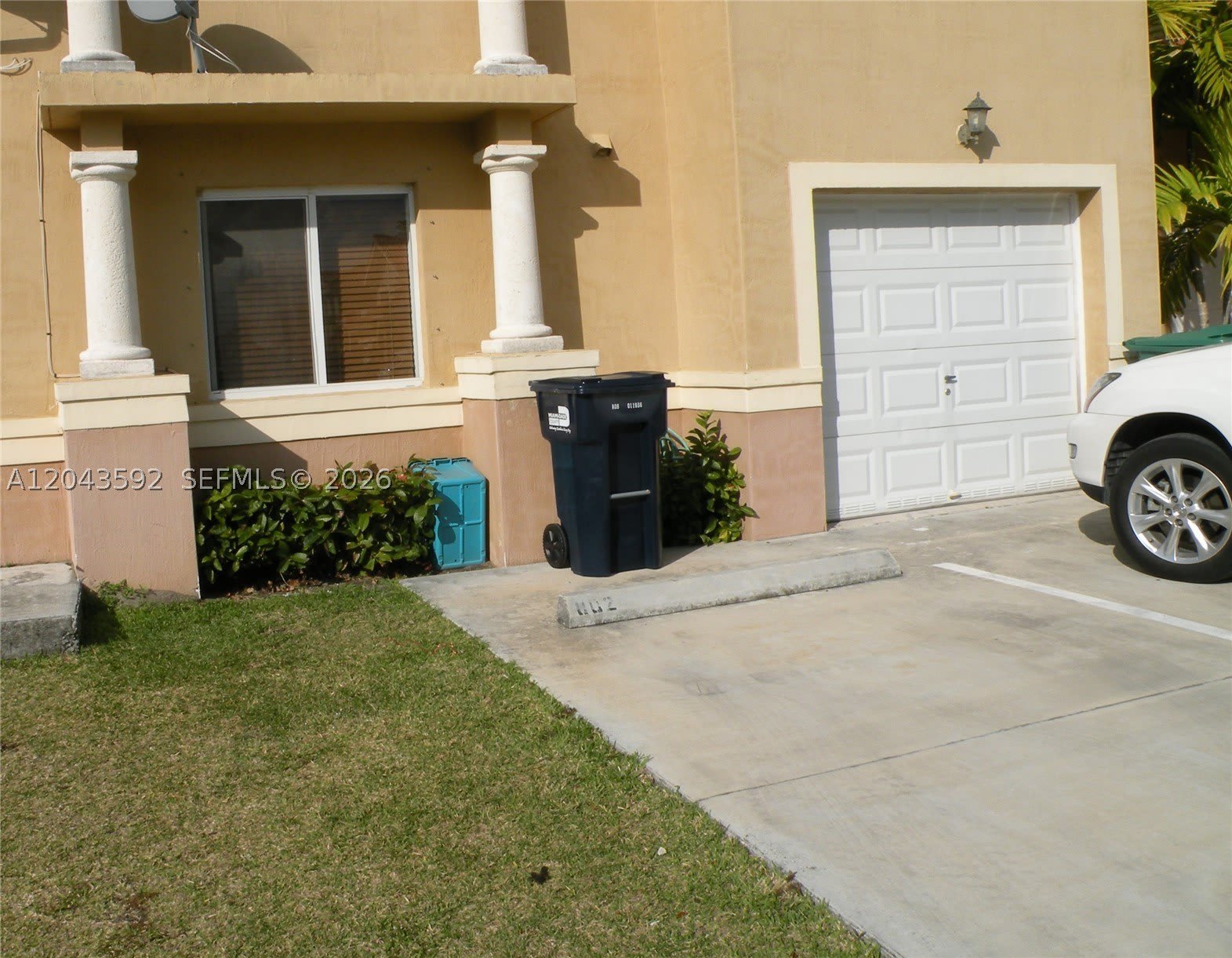 10981 NW 88th Terrace – photo 1