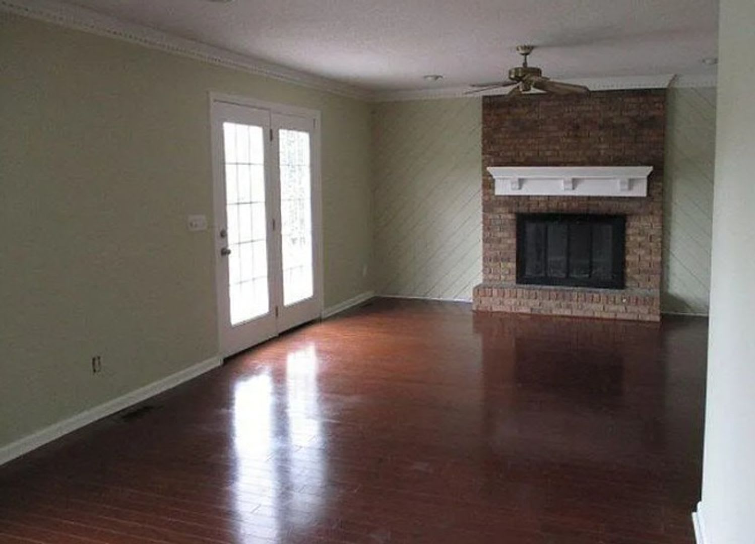 Beautiful 3Bed/2Bath – photo 2