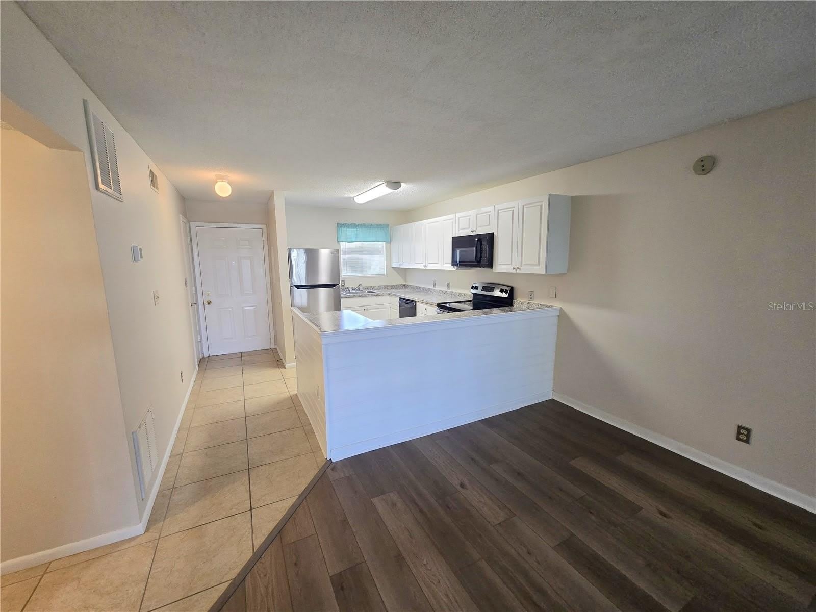 6033 34TH Street W – photo 5