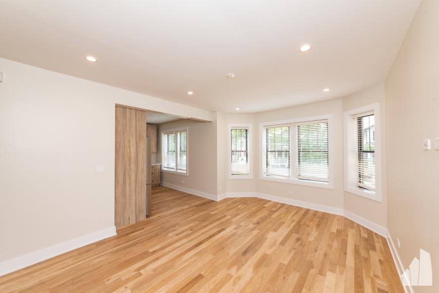 4857 N Seeley – photo 2