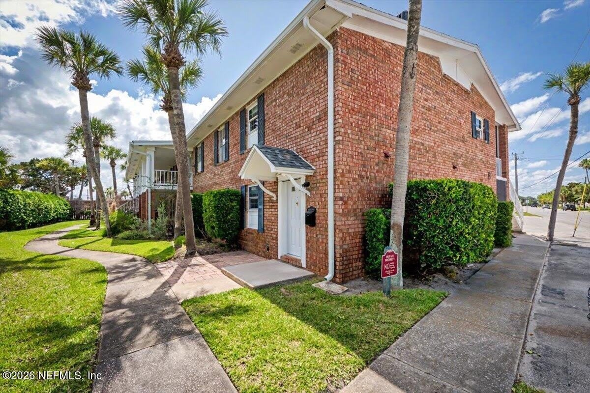 22 COMARES Avenue – photo 2
