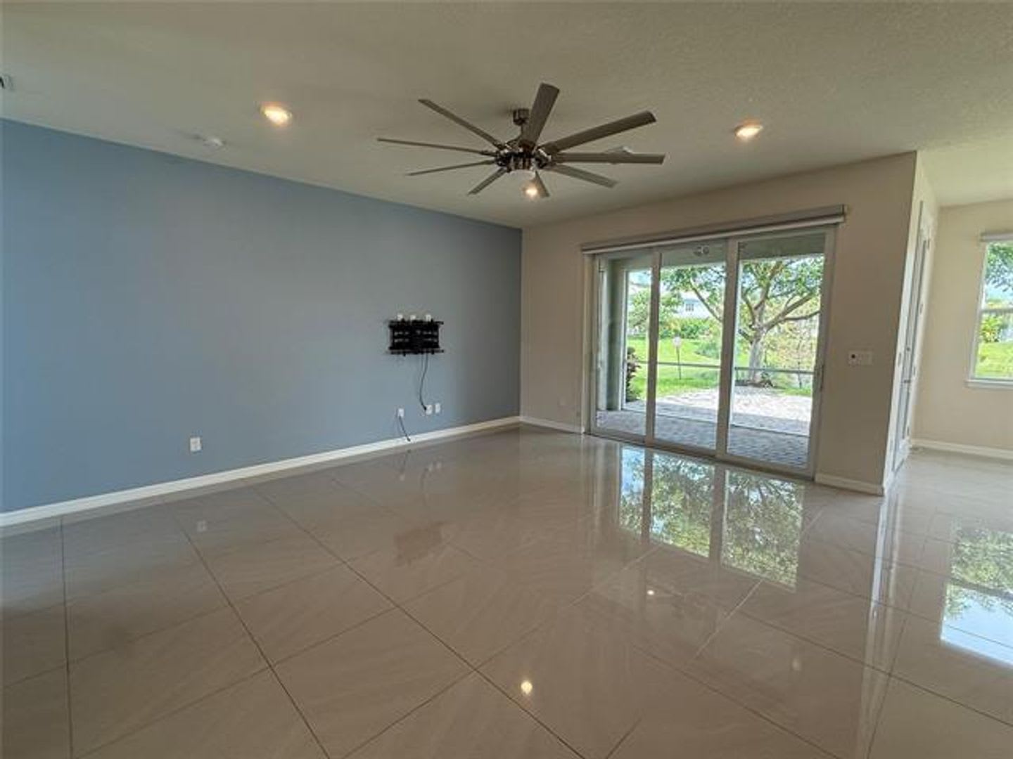 1467 Pongam Ter # 1467, Hollywood, FL 33021 – photo 5