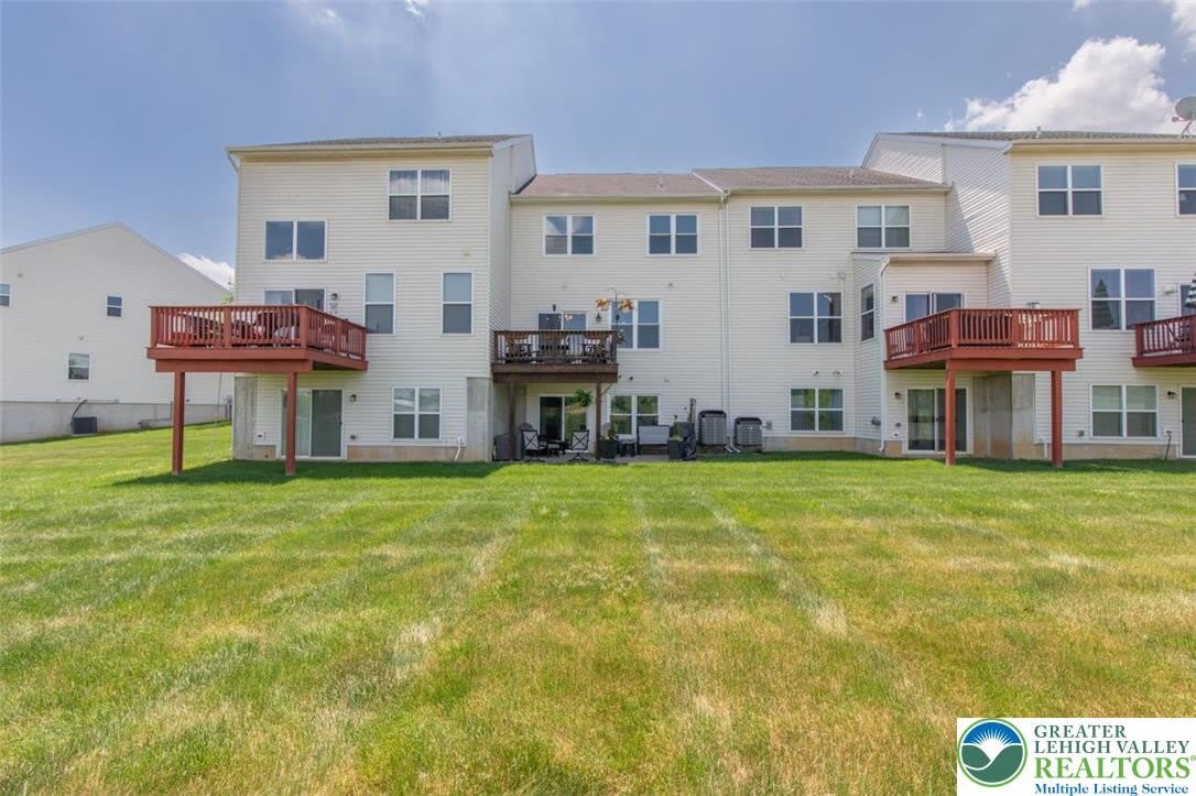 991 King Way – photo 4