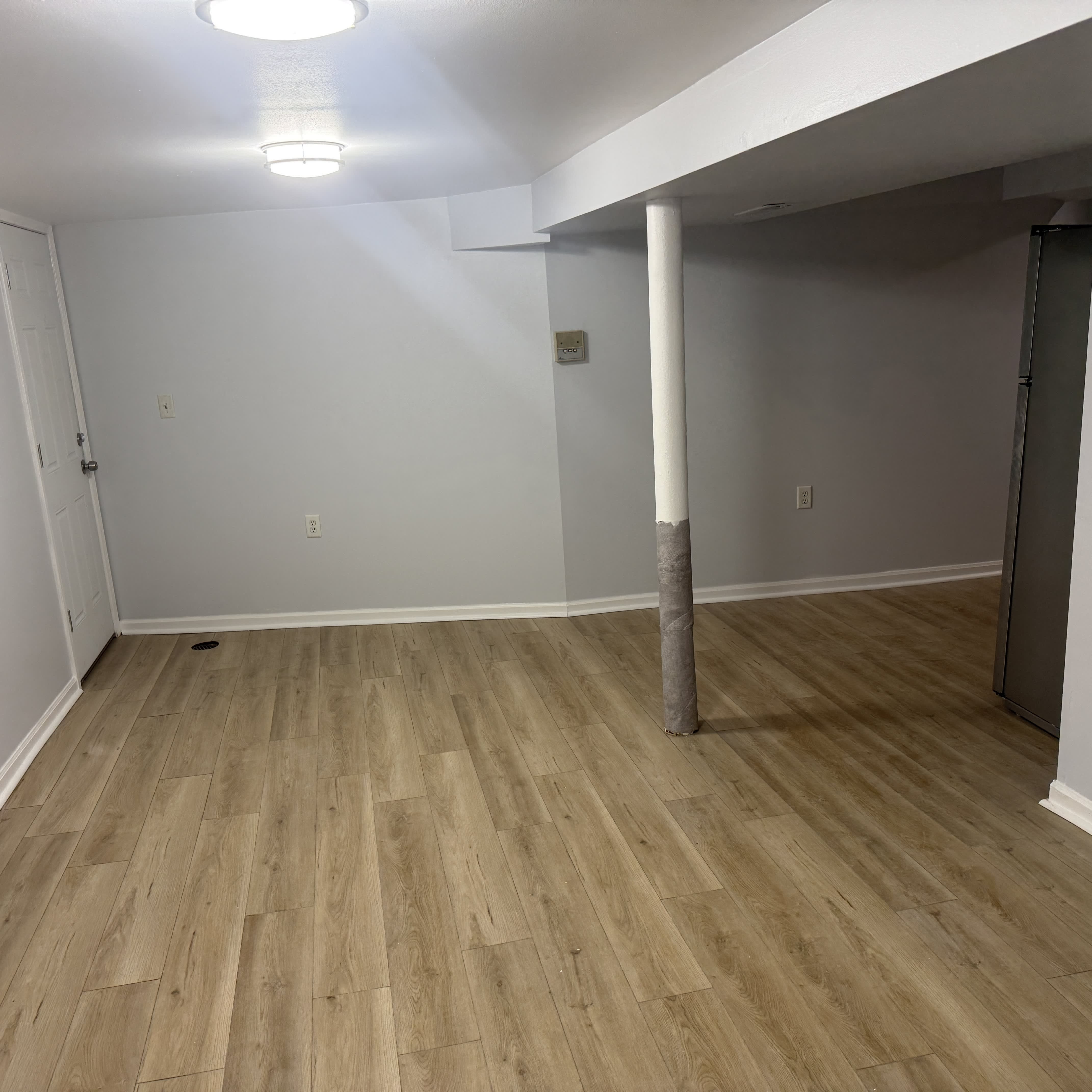 7640 S Phillips Ave Apt B – photo 4