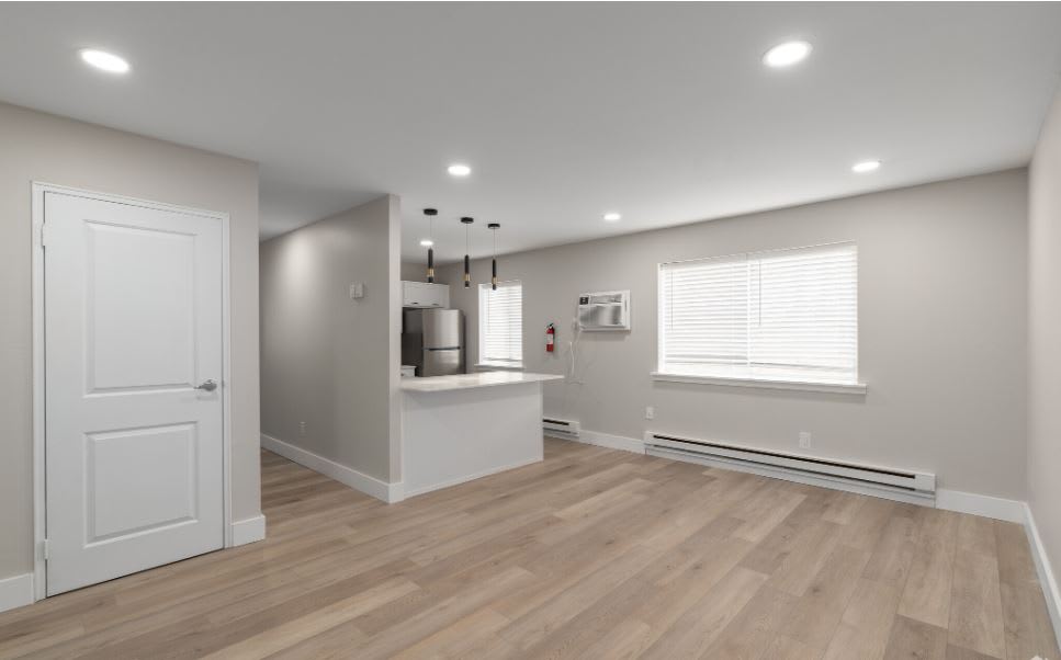 Laura Lane Apartments – photo 3