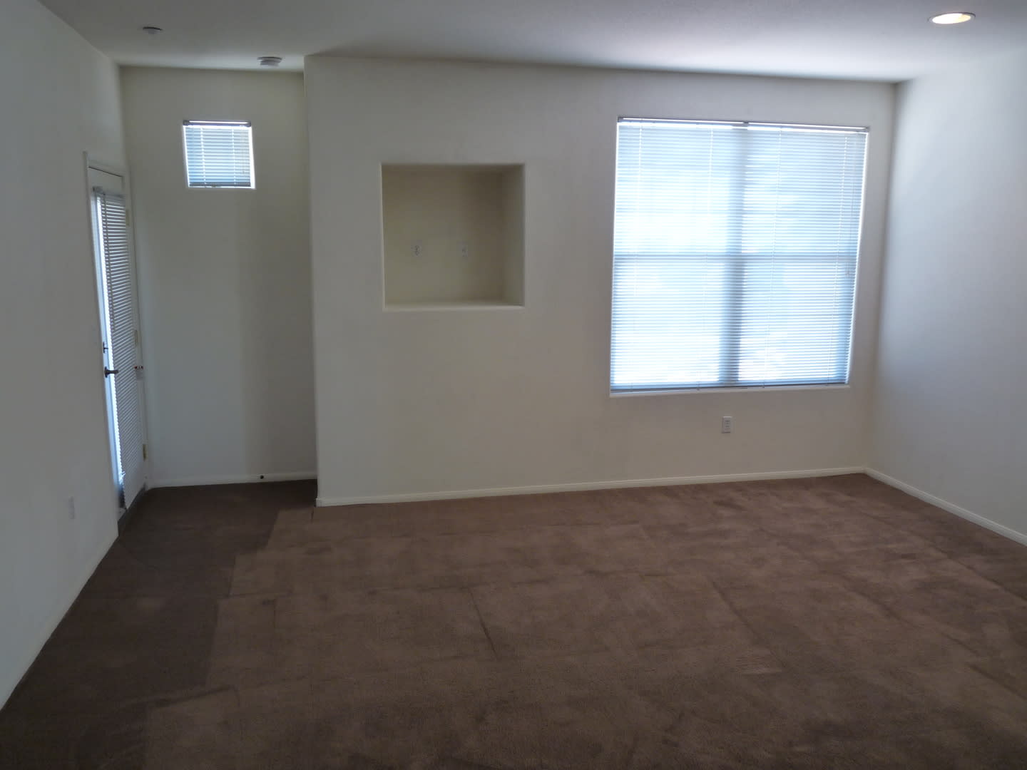 GATED 2 BEDROOM, 2 BATH CONDO IN JASMINE RANCH COMMUNITY – photo 3