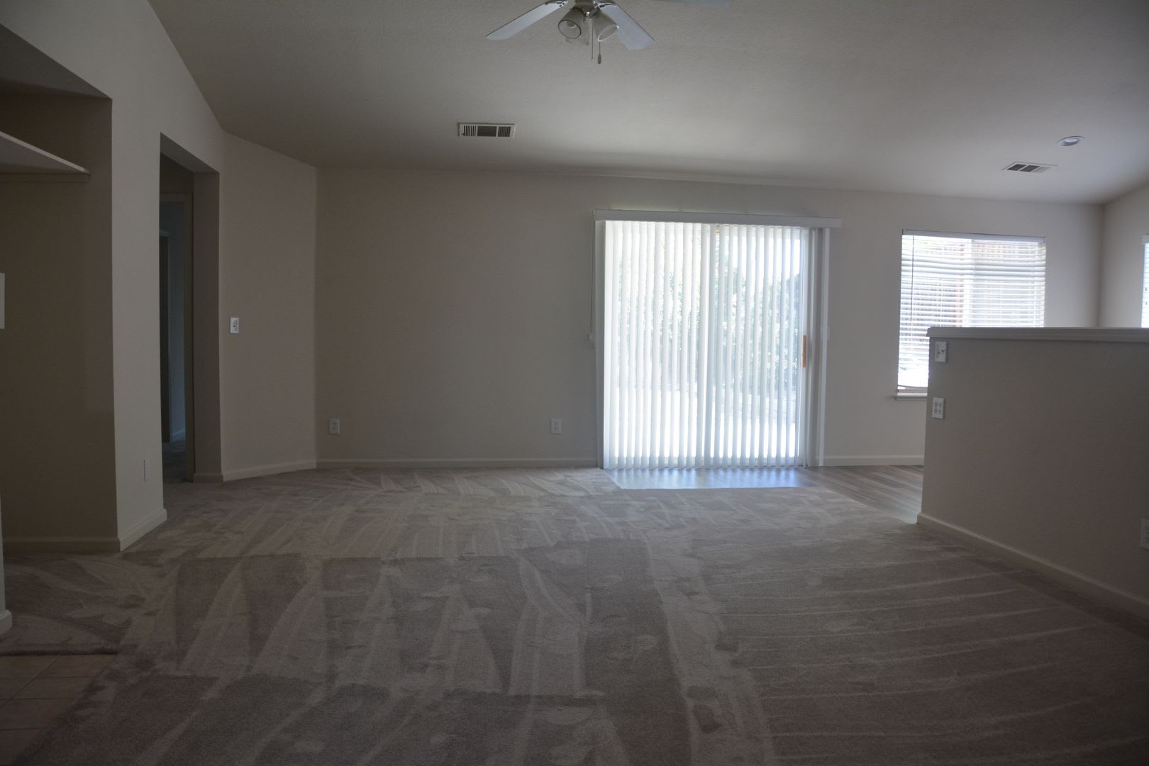 Sharp and clean Dallas Ranch area 4 bedroom, 2 bath home with 1,533 sq. ft – photo 5
