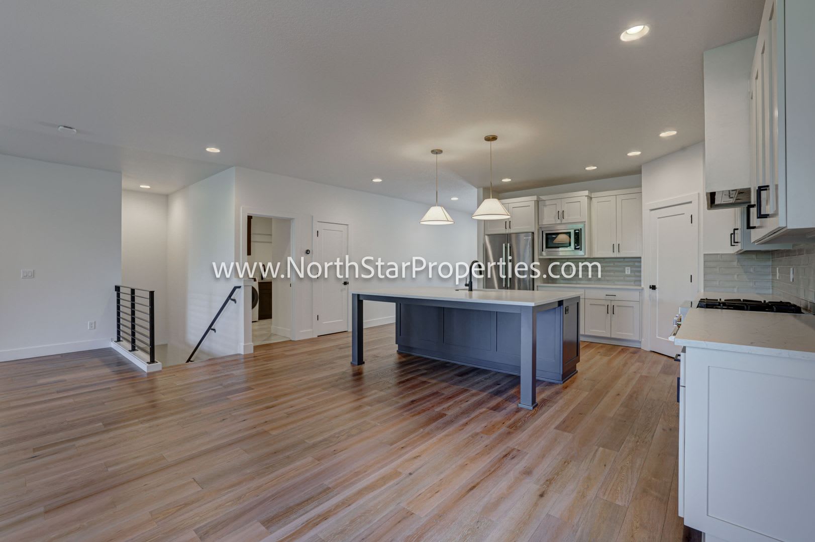 Beautiful home in NW Bend – photo 4