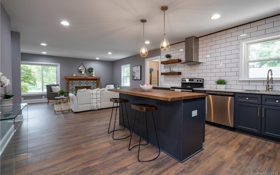 2401 Shamrock Drive – photo 2