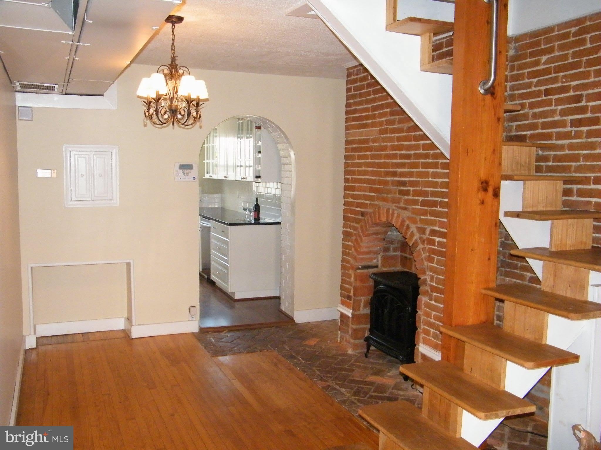 111 E GITTINGS Street – photo 2