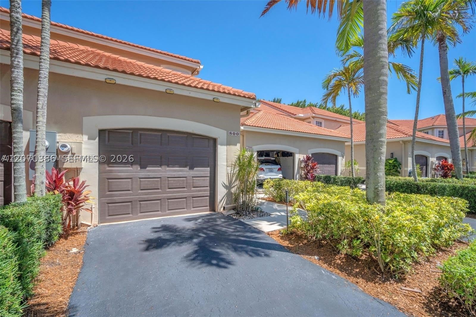 800 Sorrento Dr. – photo 1