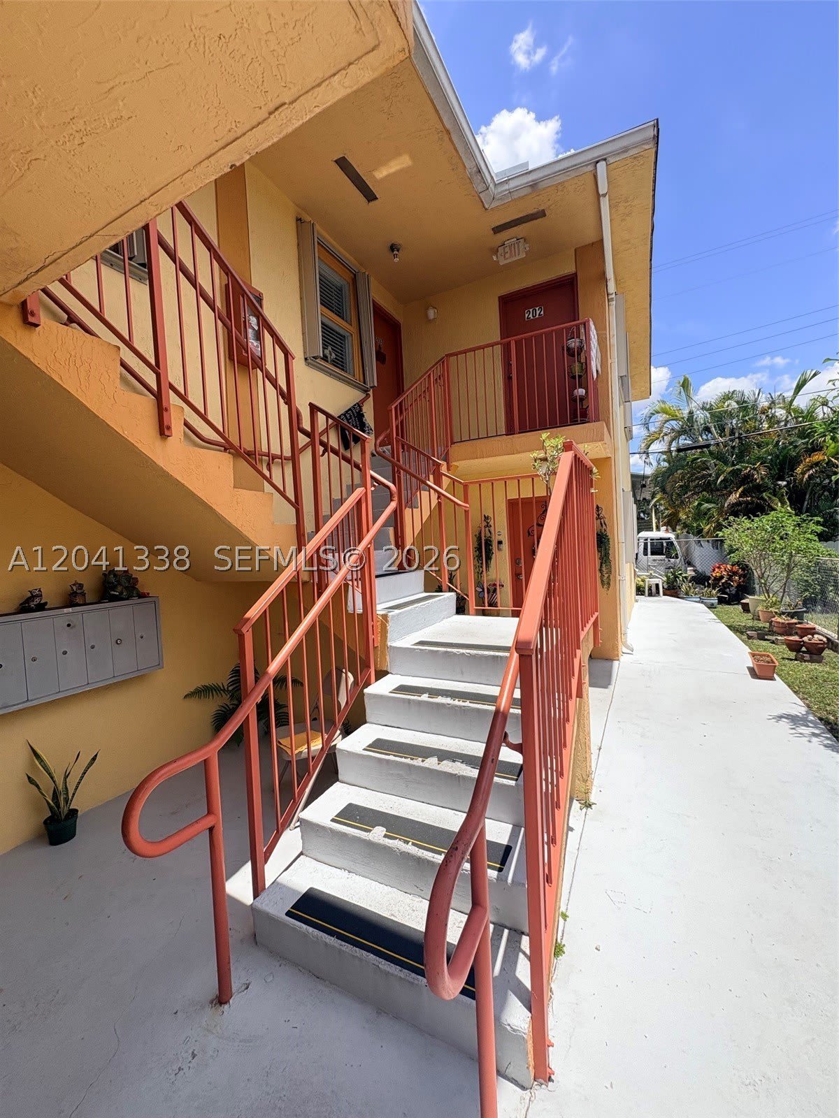 231 E 7th St – photo 3