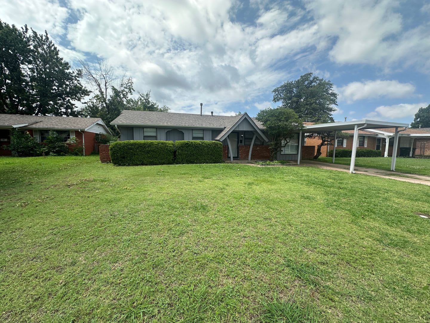 3 Bed 1.5 Bath – photo 2