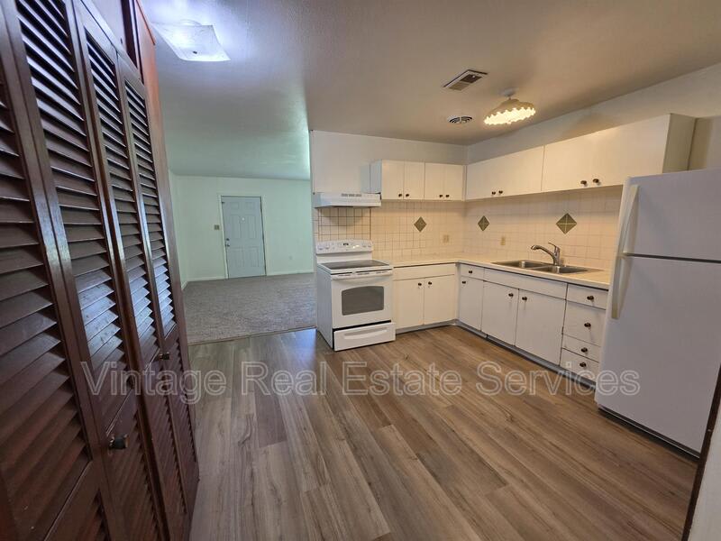 1103 N Crystal Terrace – photo 4