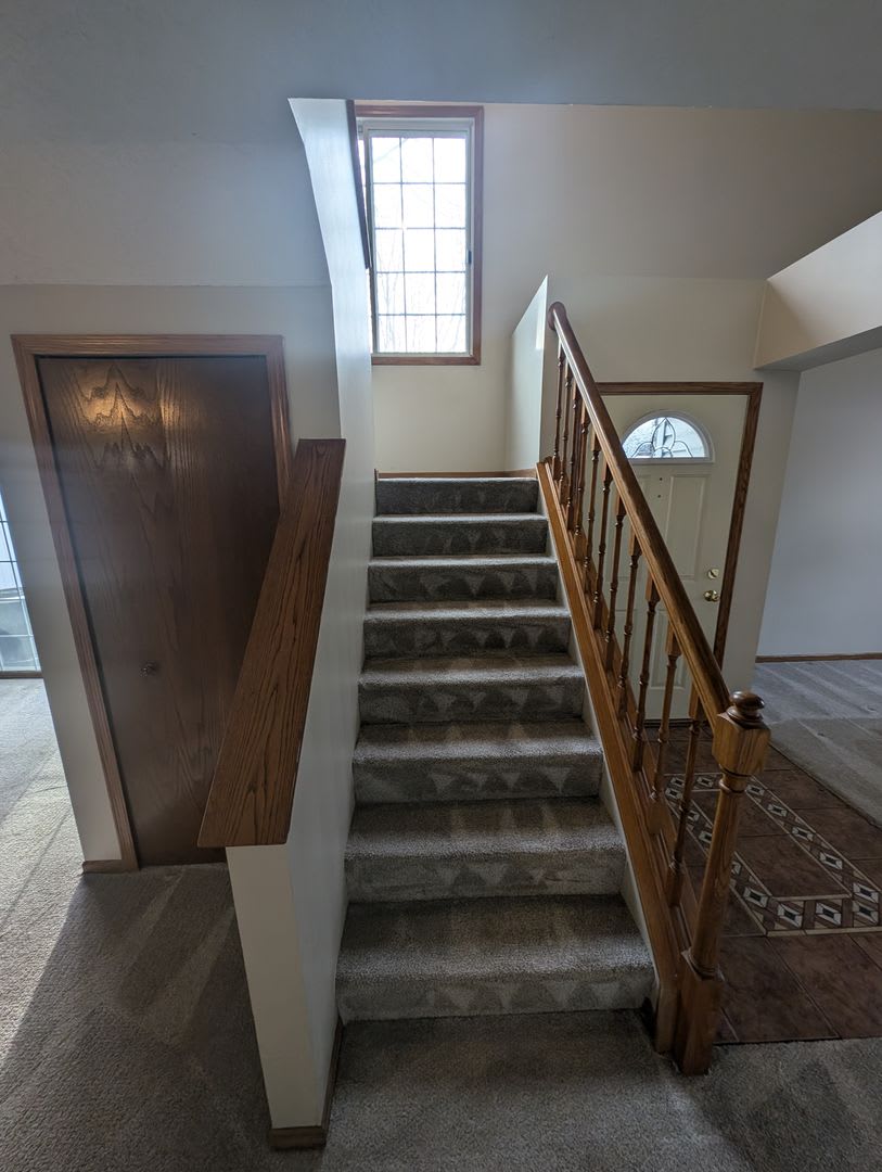 Beautiful 2bed 2bath Home in Mendota Heights – photo 3