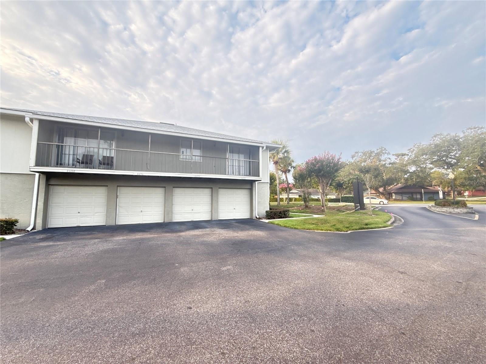 4694 PHEASANT RUN Drive – photo 2