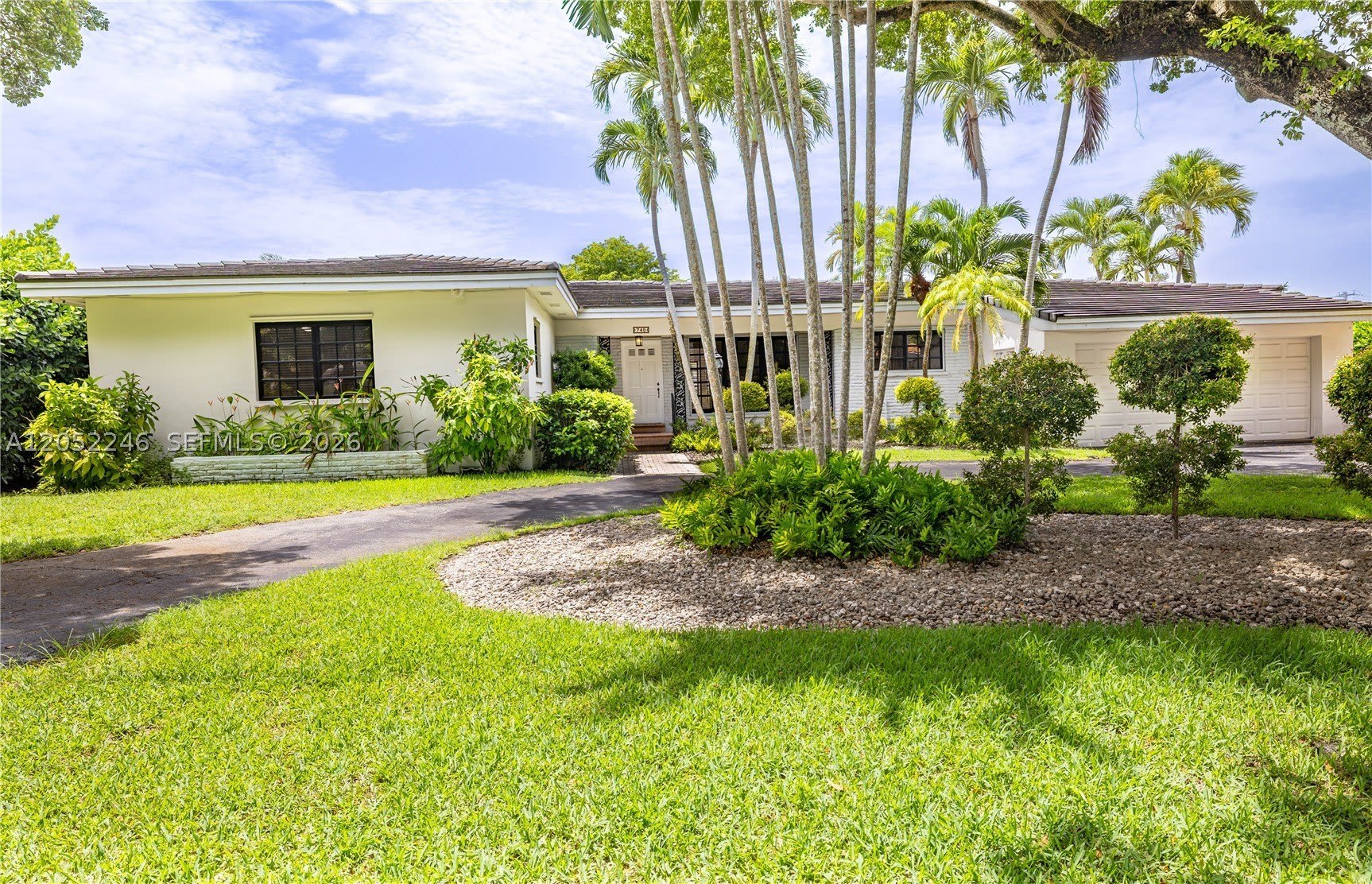 740 Jeronimo Dr – photo 2