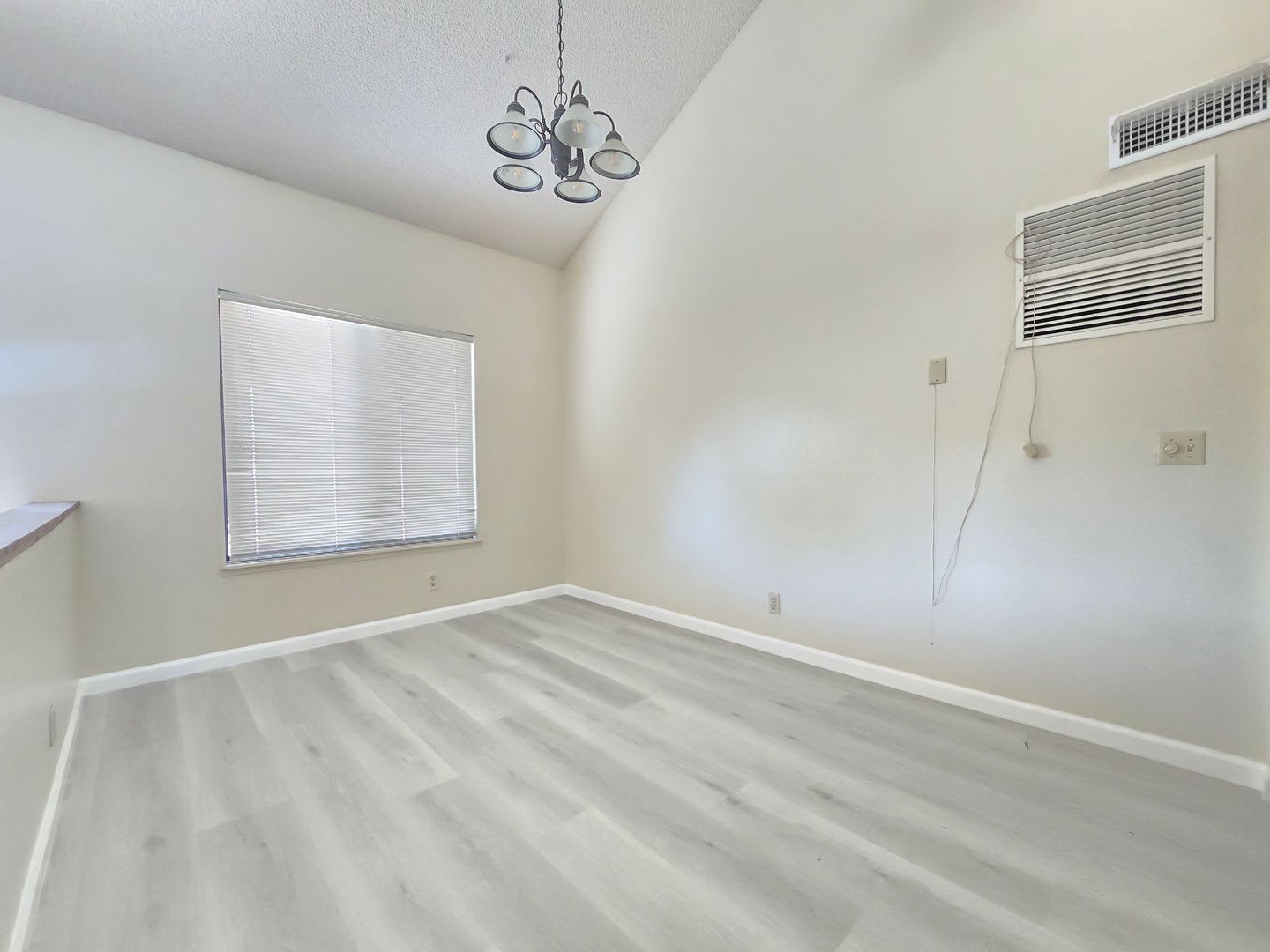 Condo for Rent in Montefino Townhomes – Premium Amenities & Prime Location! – photo 5