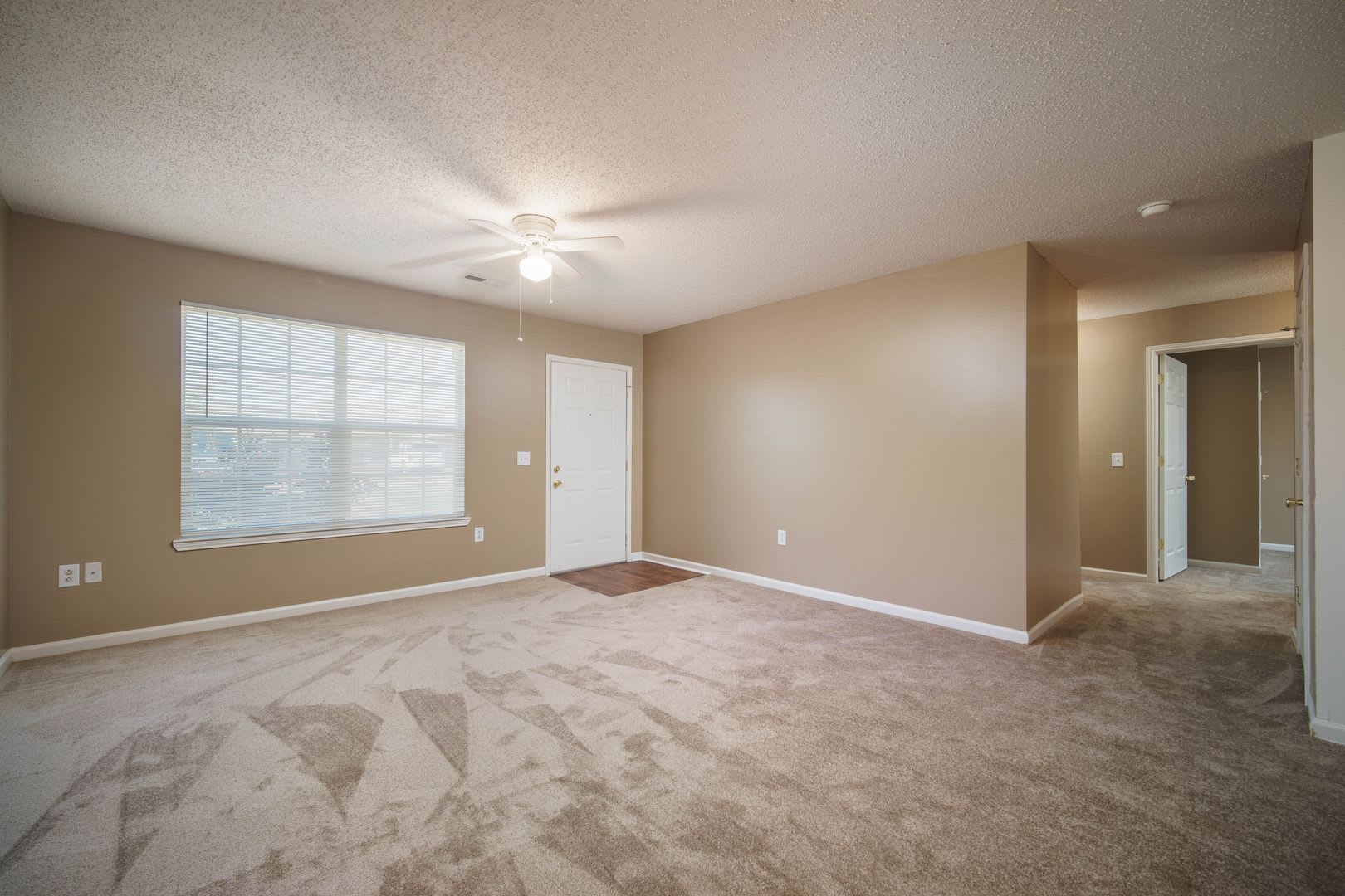 Single Level Villas****** Rent $924/month*********Hartselle – photo 3