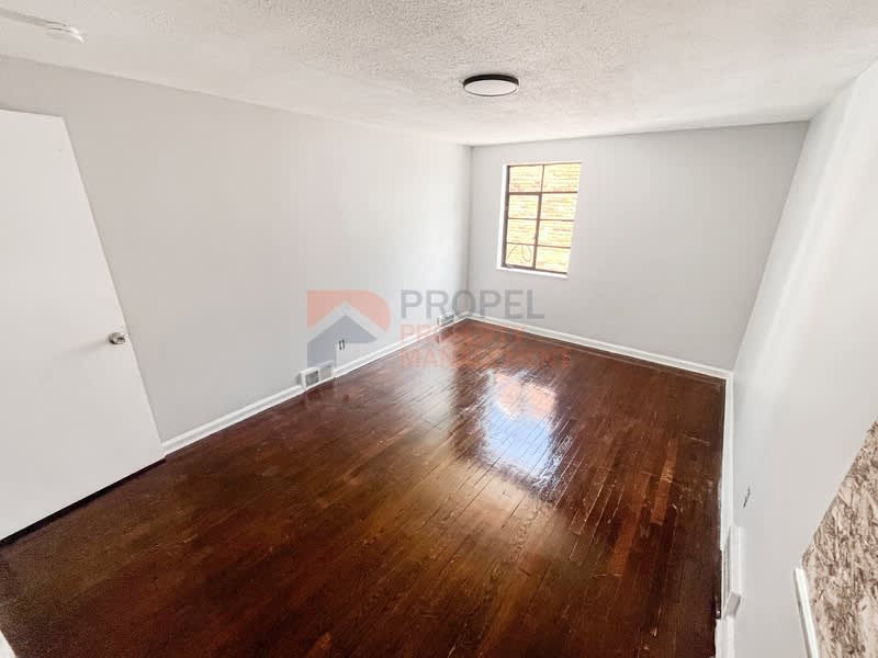 19440 Hartwell Street – photo 3
