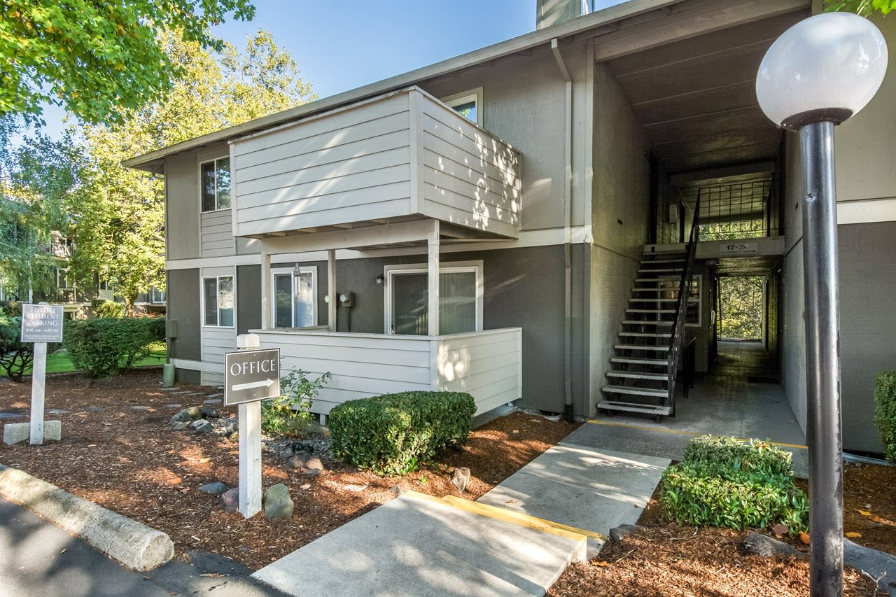 Creekside Commons – photo 1